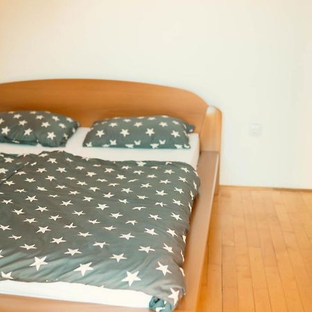 Hostel 图兹拉 外观 照片