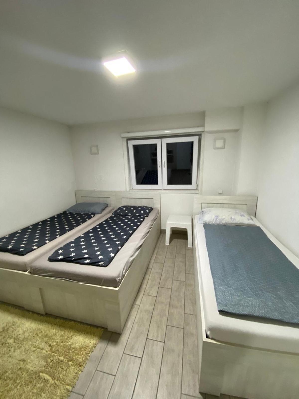 Hostel 图兹拉 外观 照片